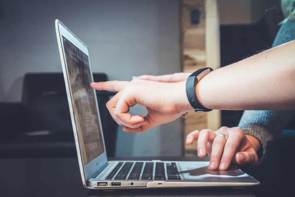 PC fixe ou portable : lequel choisir ? 1 ordinateur-portable