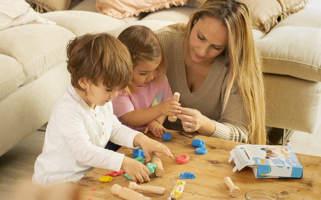 Pâte à modeler pour les petits