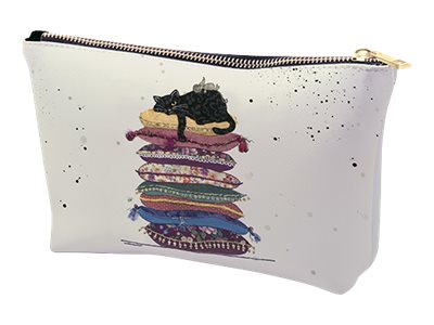 Kiub Bug Art Pochette Trapeze Chat Sur Coussin Pas Cher Bureau Vallee Kiub Bug Art Pochette Trapeze Chat Sur Coussin Pas Cher Bureau Vallee