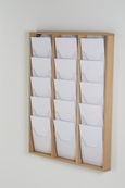 Promocome - Présentoir de journaux mural - 3 x 5 compartiments A4 - bois naturel