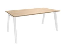 Bureau simple STEELY - L140 cm - Pieds blanc - plateau imitation Chêne clair