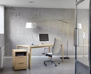 Bureau ABSOLU - 180x90 cm - Pieds bois - Chêne structuré
