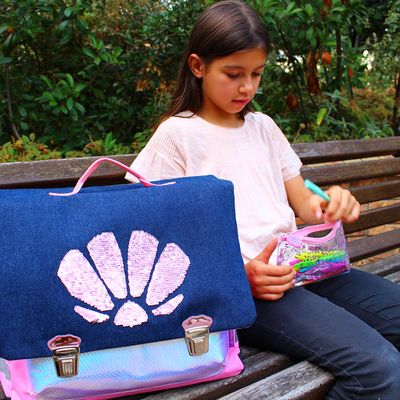 3135259792295-Trousse plate Mermaid avec paillettes et liquide - 1 compartiment - Viquel--1