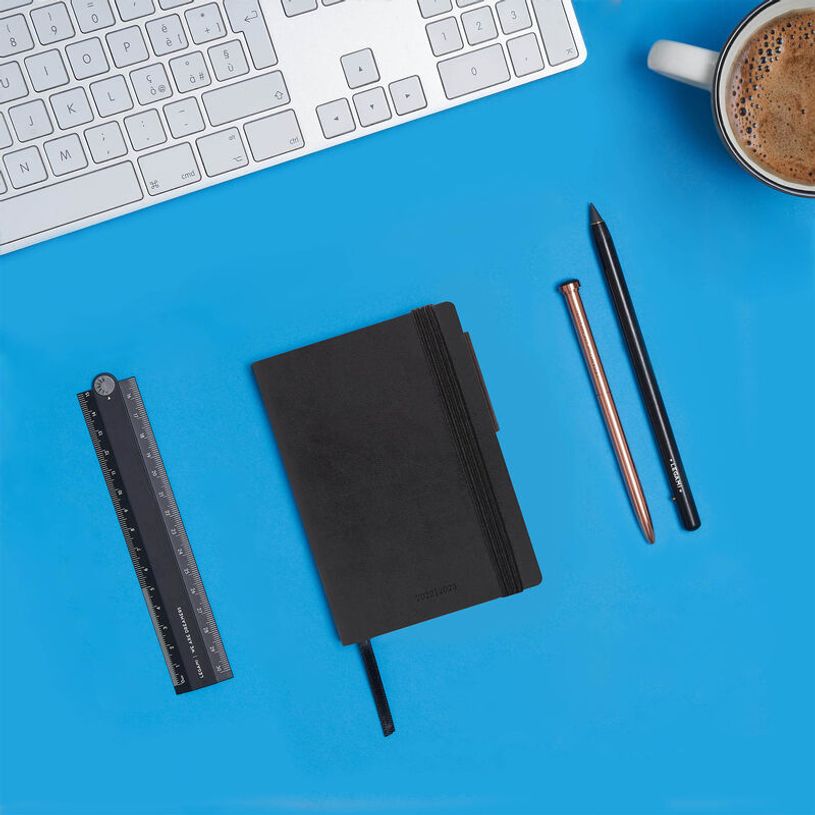 8054117624231-Agenda 1 jour par page - 9,5 x 13,5 cm - noir - Legami-P_405115801_2-1